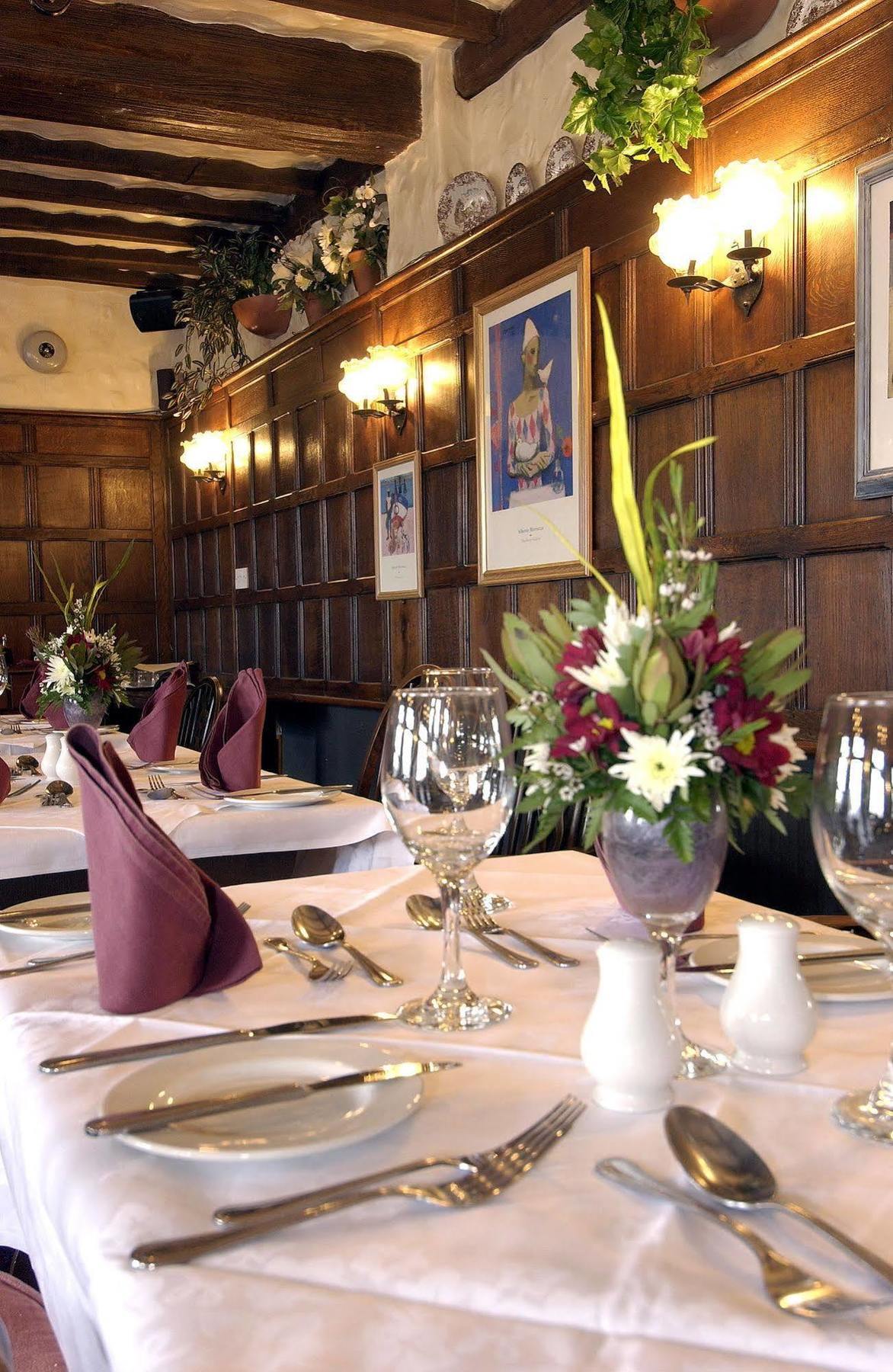 The Horseshoe Inn Herstmonceux Экстерьер фото