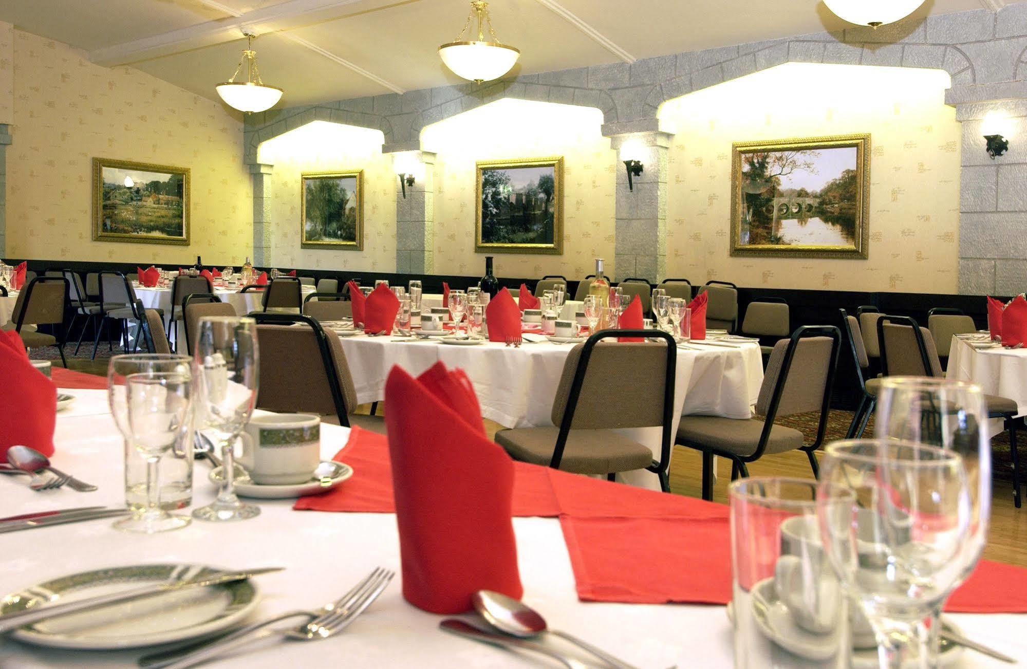 The Horseshoe Inn Herstmonceux Ресторан фото