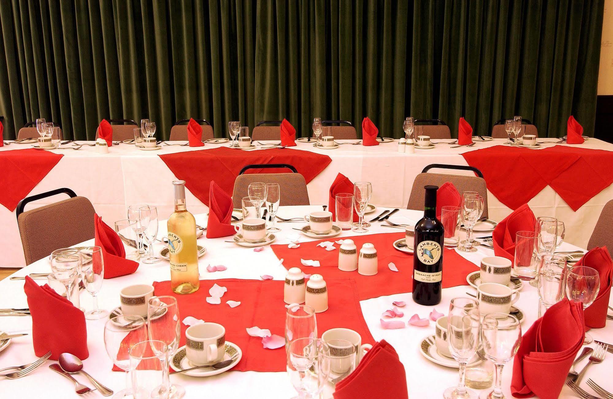 The Horseshoe Inn Herstmonceux Экстерьер фото