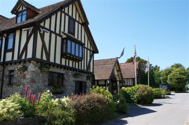 The Horseshoe Inn Herstmonceux Экстерьер фото